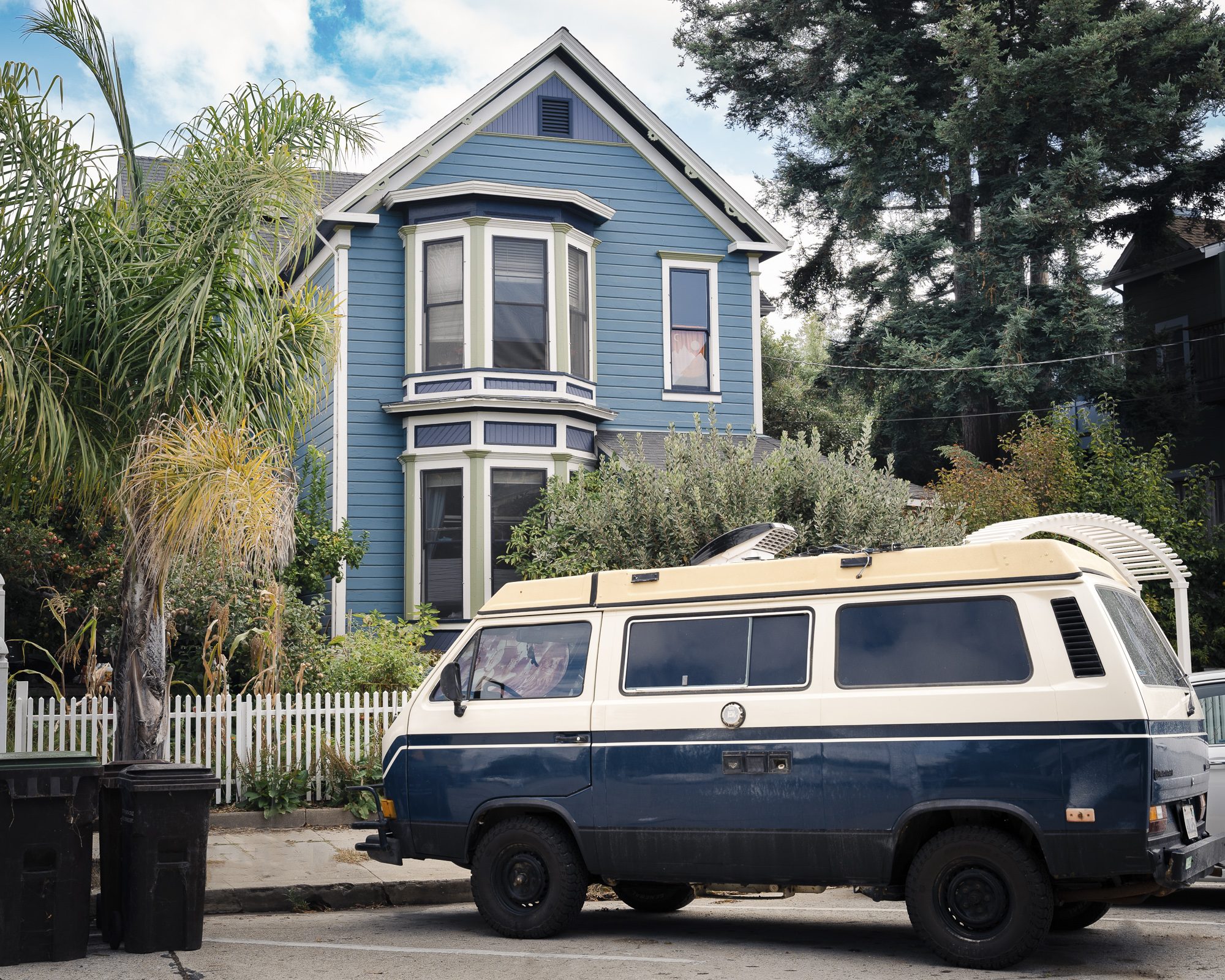 Santa Cruz House